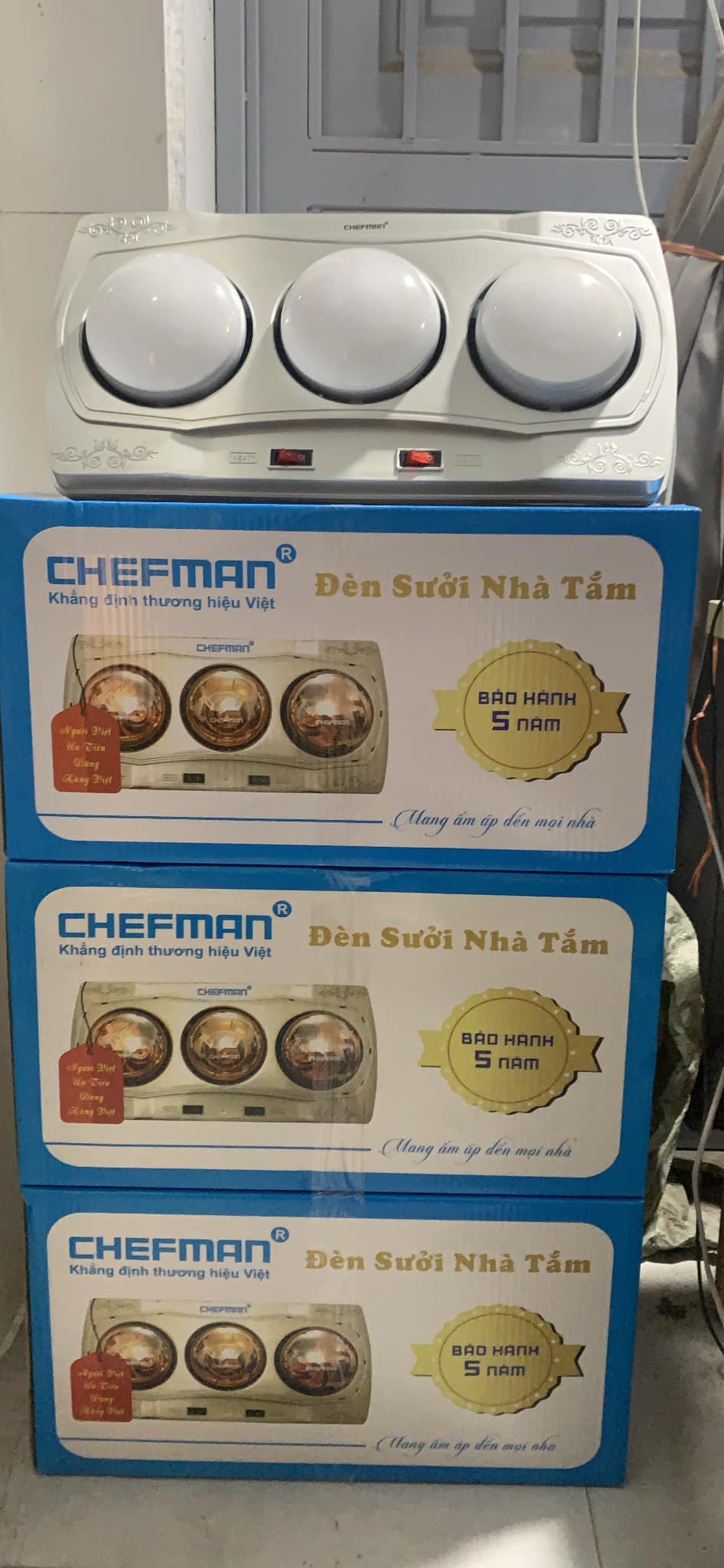 Đèn sưởi nhà tắm công suát 275w, loại 2 và 3 bóng
