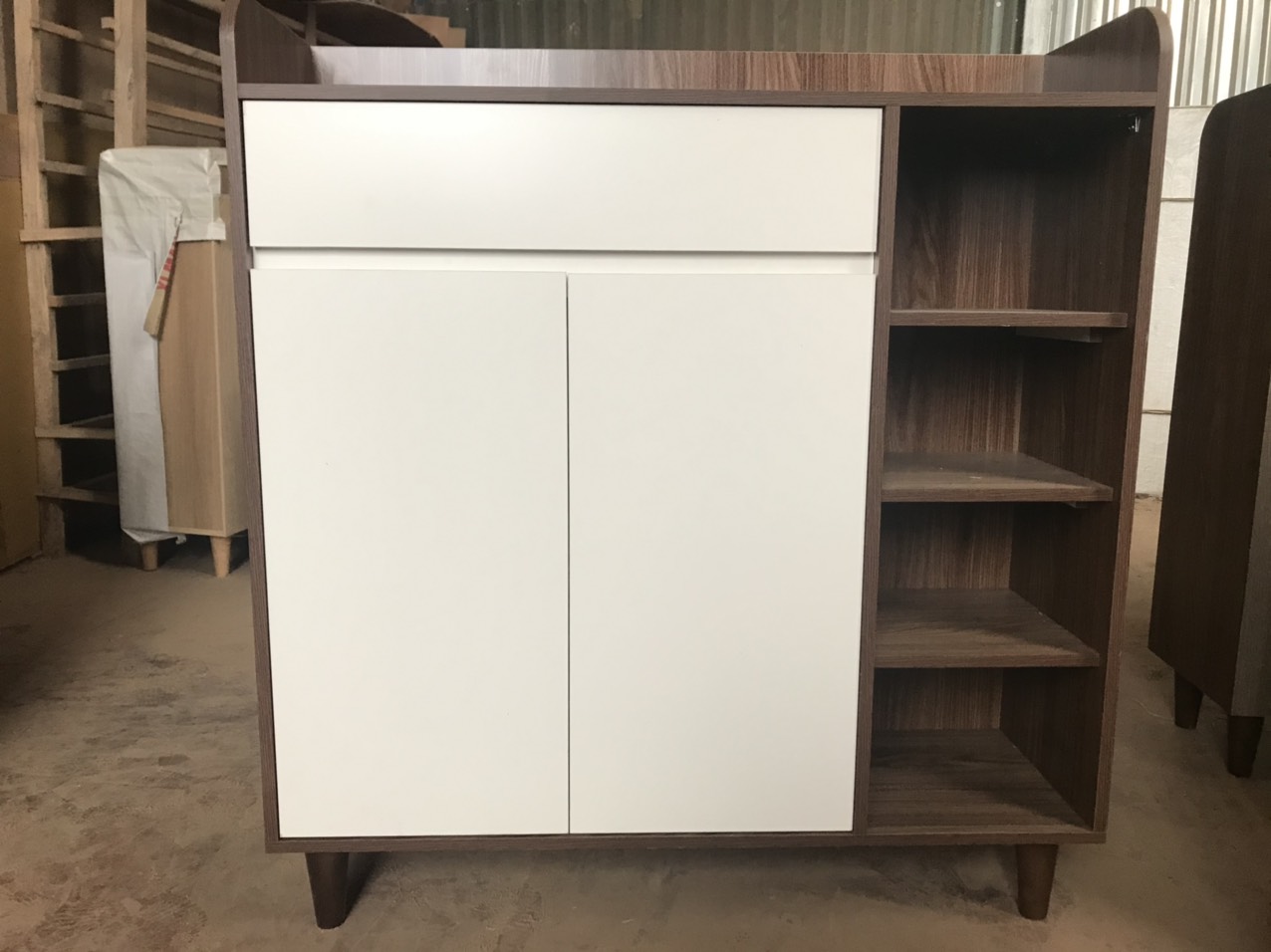 Kệ tủ giày chân gỗ dài 1m 100 cm