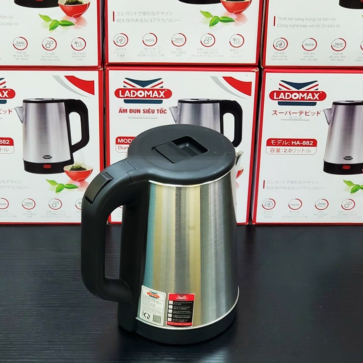 Ấm đun siêu tốc 2 lít LADOMAX HA-882