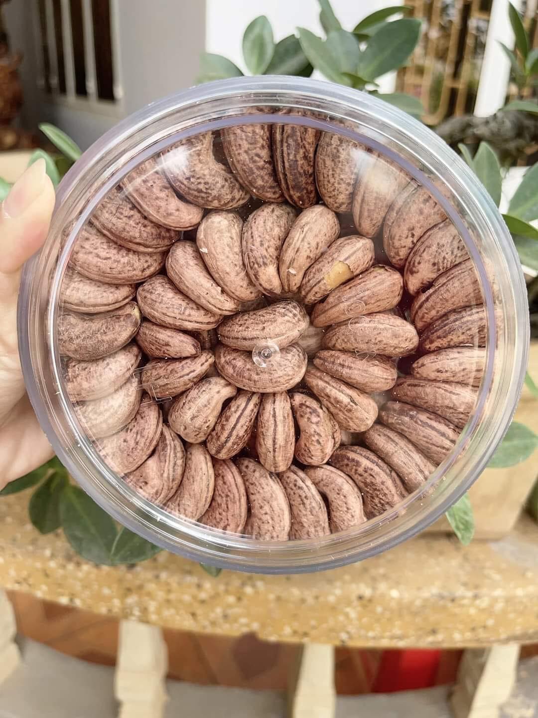Hạt điều tươi rang củi