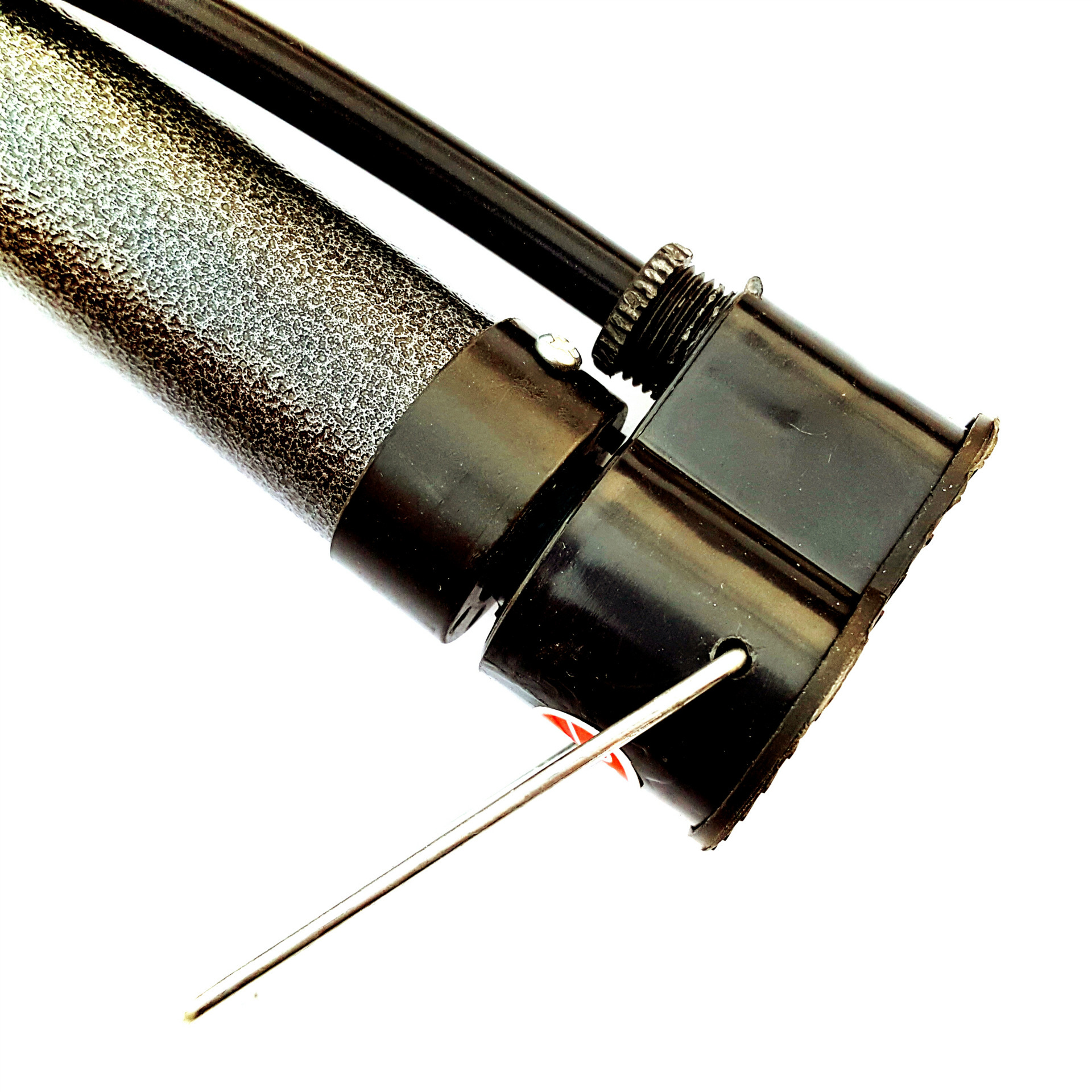 Ống bơm xe đạp mini cầm tay -bơm nhỏ dài