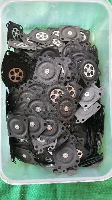 Da bơm đen 4 lỗ máy cắt cỏ / thắng máy cưa xích