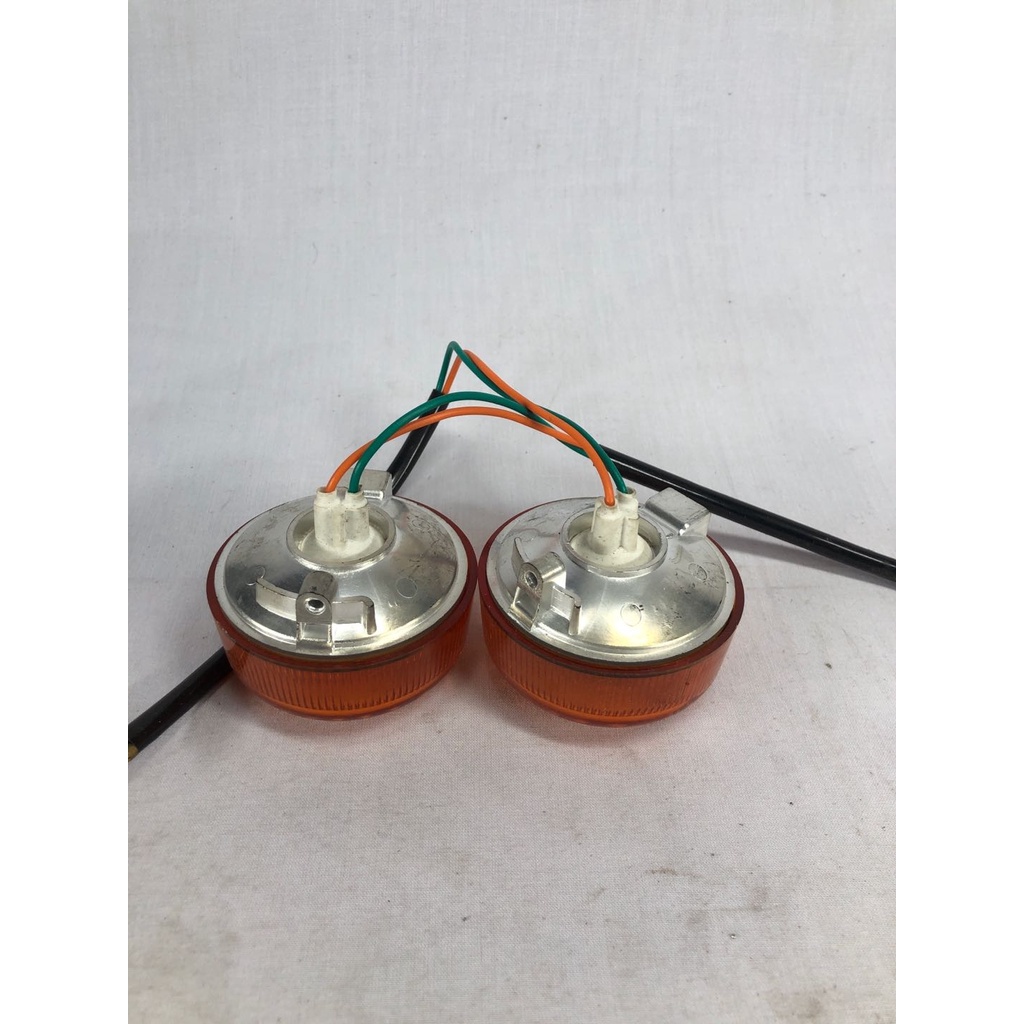 Bộ xi nhan trước cúp 81 đời mới -liên doanh