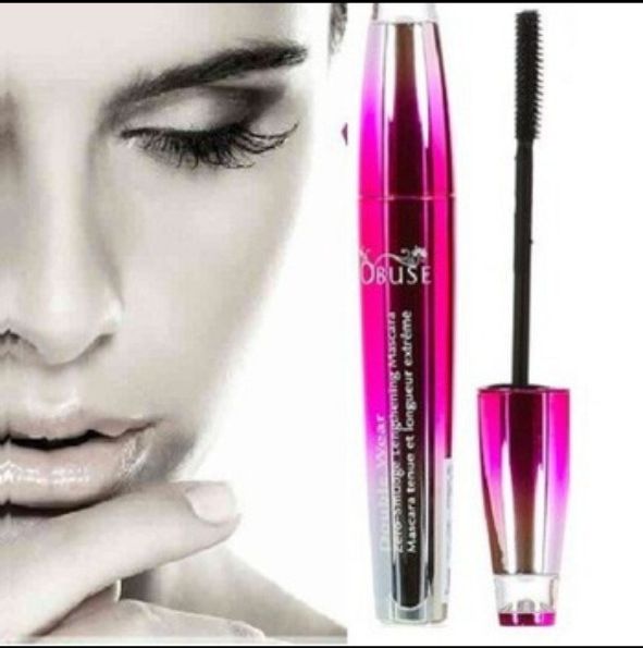 Mascara obuse làm cong và dài mi