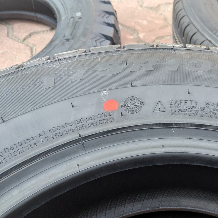 175R13C 8PR MCV5 Lốp ô tô MAXXIS Thái Lan