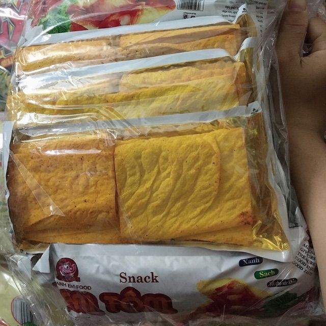 10 gói snack nem tôm