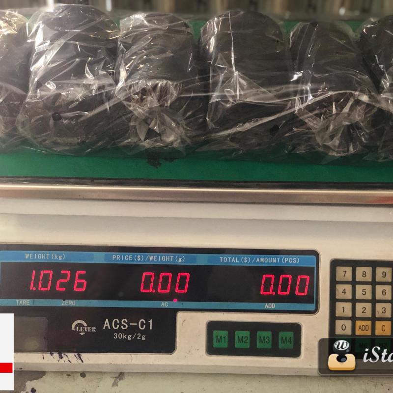 Chỉ May Công Nghiệp Màu Đen 40/2 ( 6 cuộn )