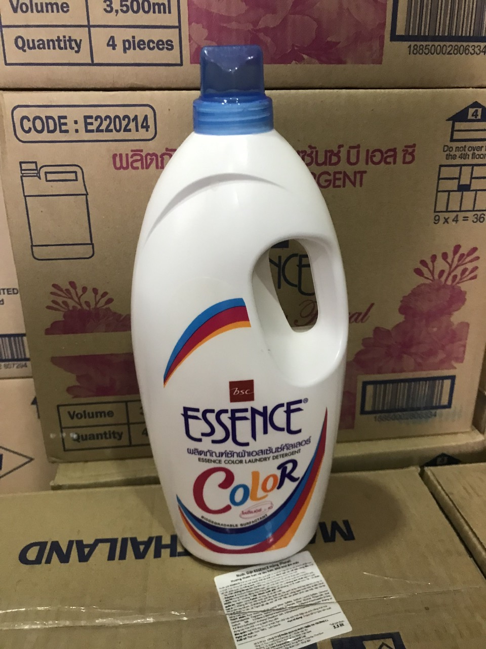 [HCM]Nước giặt Essence 1.9lít Thailand
