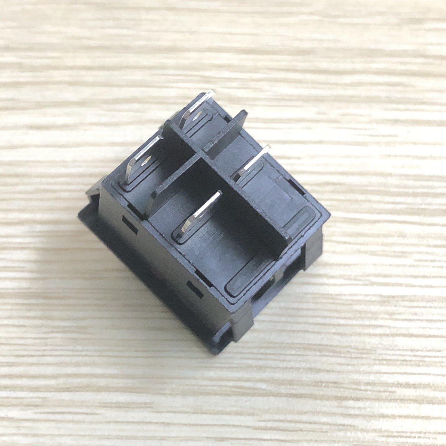 (2 cái) Công tắc máy hàn 30A chịu áp cao / Dùng được cho máy rửa xe