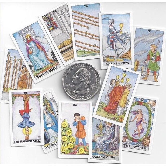 Bài Tiny Universal Waite Tarot Key Chain