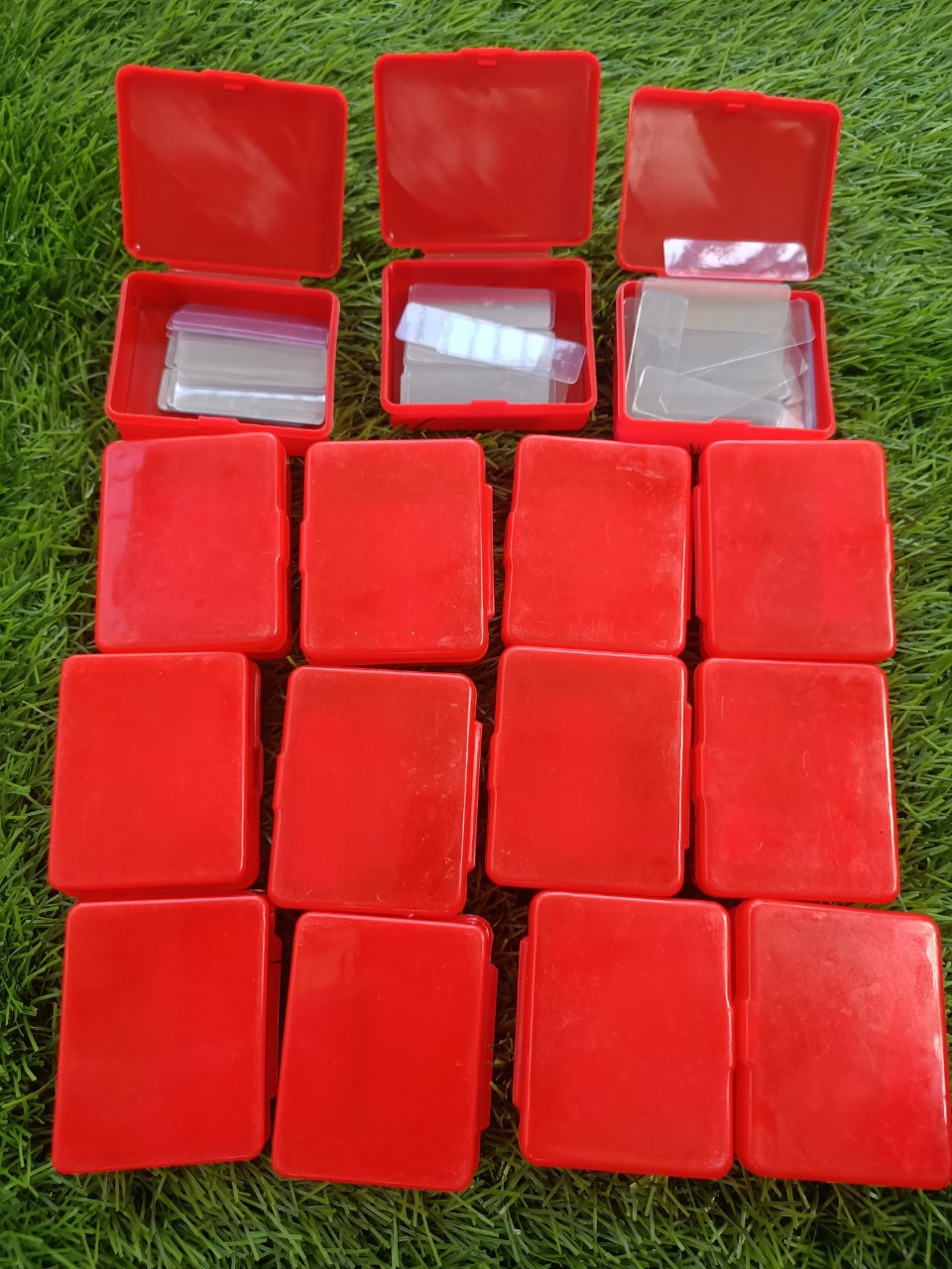 Hộp 60 miếng dán băng keo 2 mặt