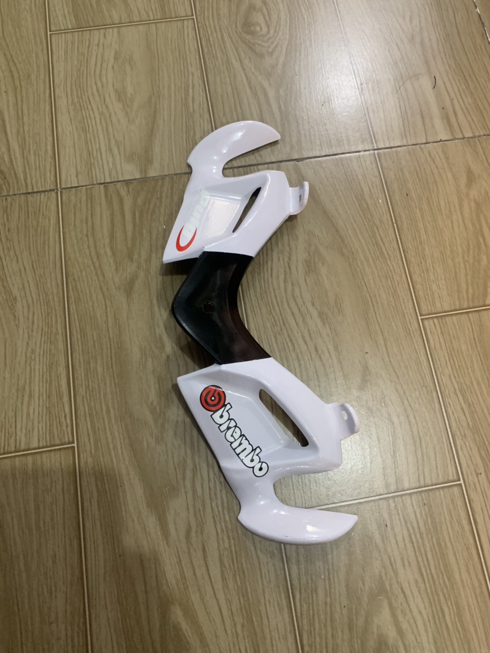 Cánh gió x e exciter 150 màu trắng