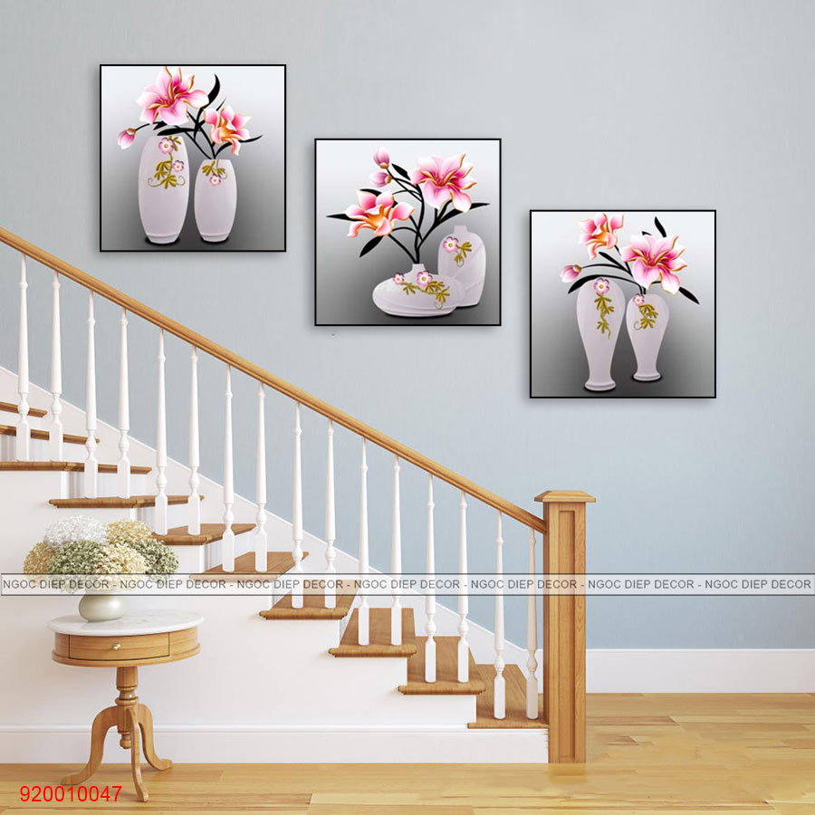 Tranh dán tường cầu thang bình bông hồng - Tranh décor phòng khách, phòng ngủ phong cách hiện đạio