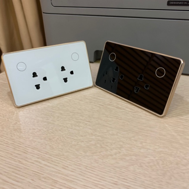 Ổ cắm thông minh wifi tuya