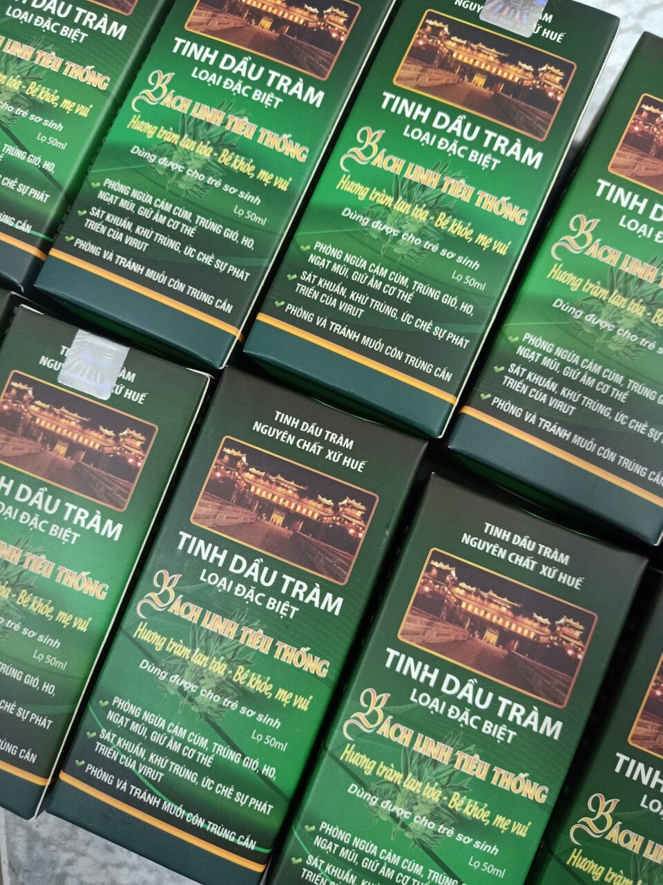 Tinh dầu tràm ĐẤT VIỆT  đặc biệt chai 50ml - Giảm ngạt mũi, ho và cảm lạnh cho em bé và phụ nữ mang thai