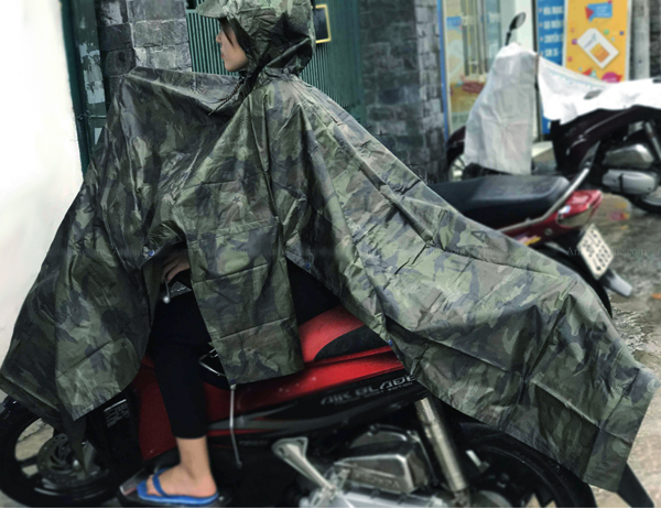[HCM]Áo mưa cánh dơi vải dù rằn ri