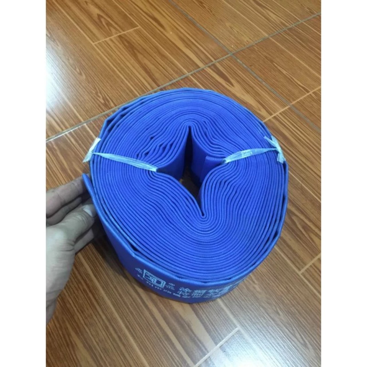 Ống bơm nước vải bạt phi 50 và phi 76 dài 20m