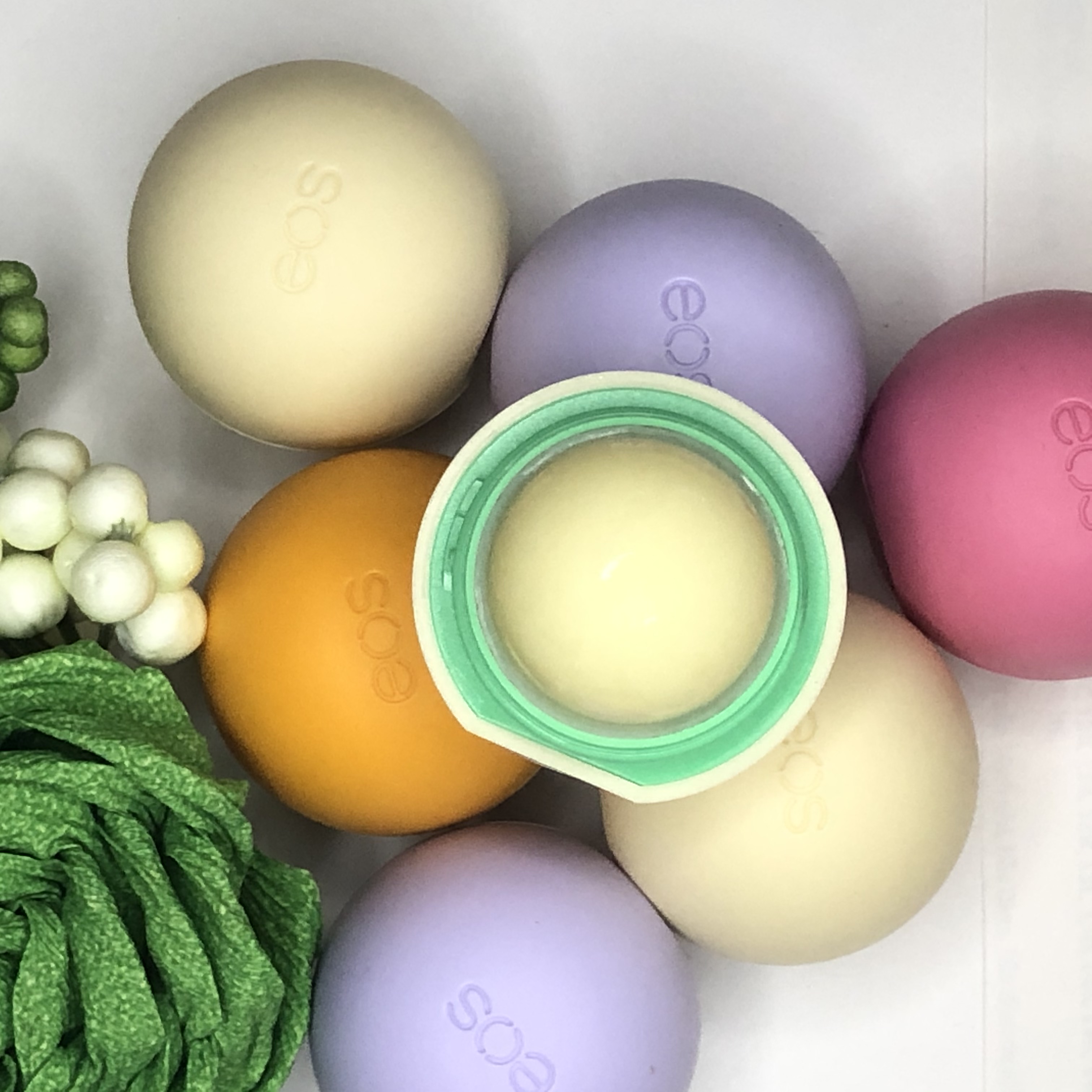 [HCM]SON dưỡng EOS (Evolution of Smooth) NATURAL Son Trứng