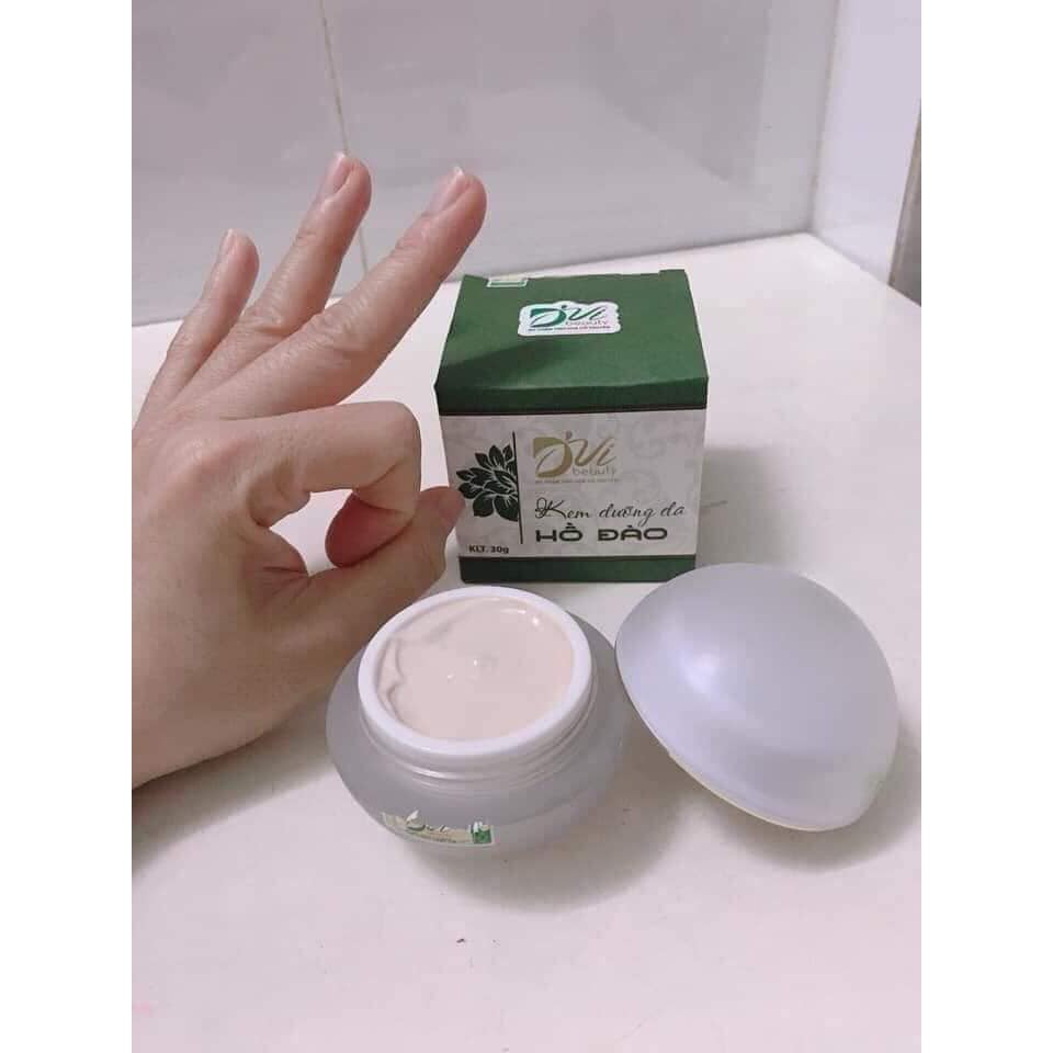 Kem Dưỡng Da Hồ Đào DVi Beauty