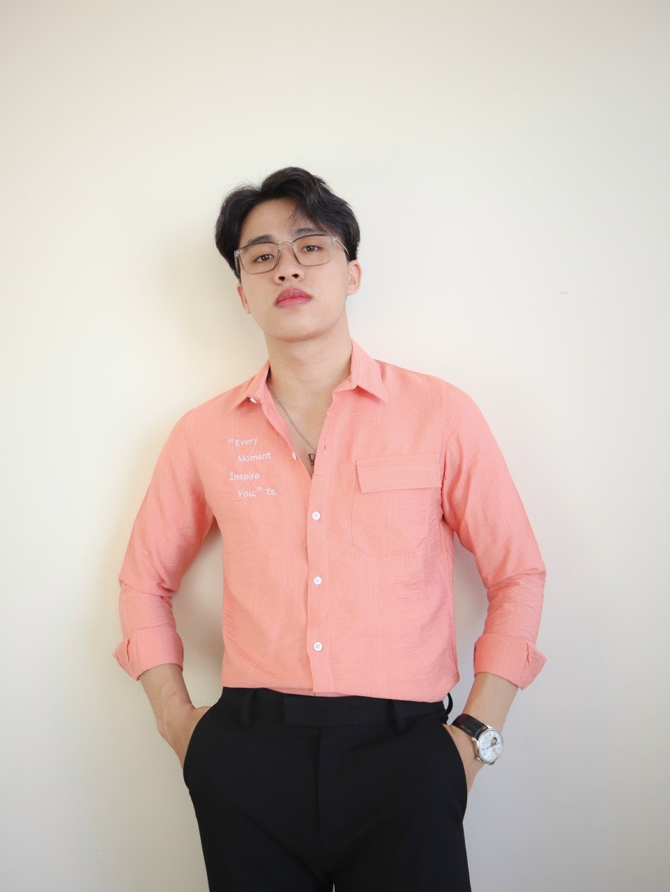 Áo sơ mi nam cổ v 'every moment inspire you' tm052