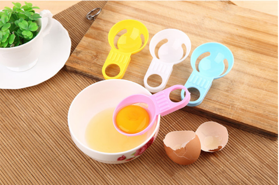 Dụng cụ tách lòng đỏ trứng tiện dụng TL93