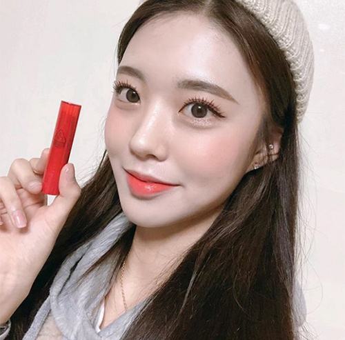 Son Dưỡng Bóng Có Màu 3CE PLUMPING LIPS