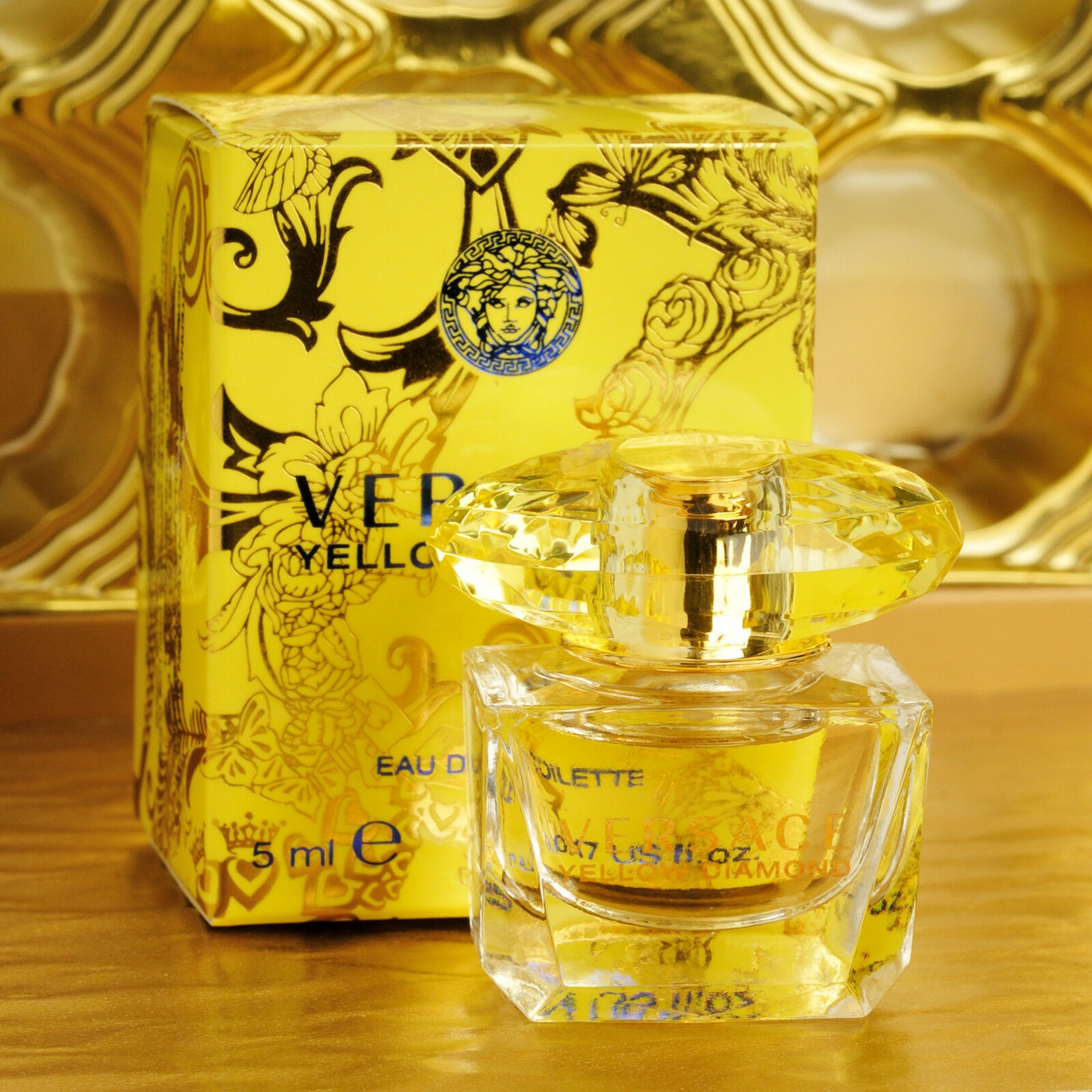 Nước Hoa Nữ Versace Yellow Diamond EDT 5ml (Mini)