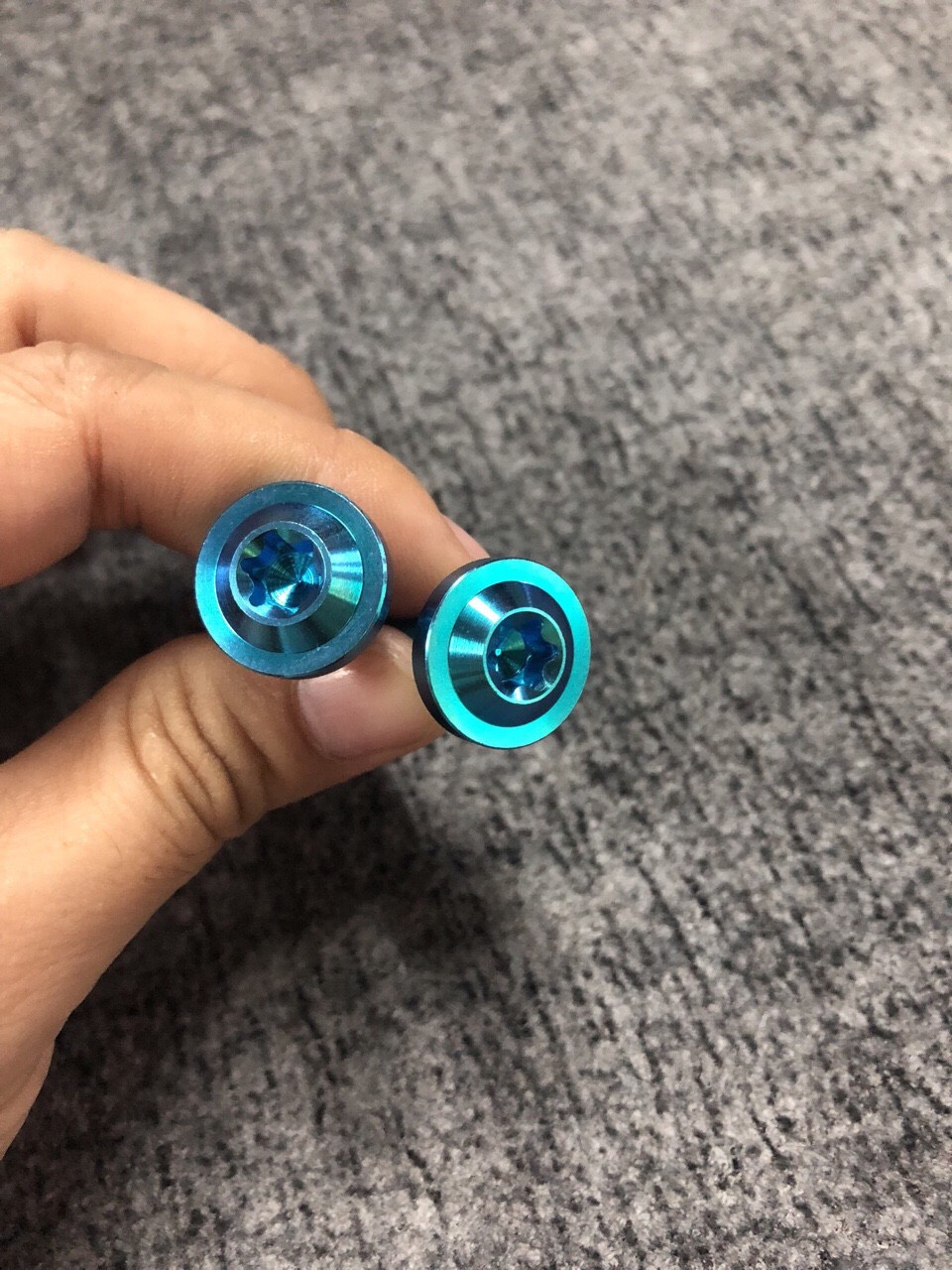 3 CON ỐC G5 6LY25 XANH TÍM BẮT NẠ WAVE