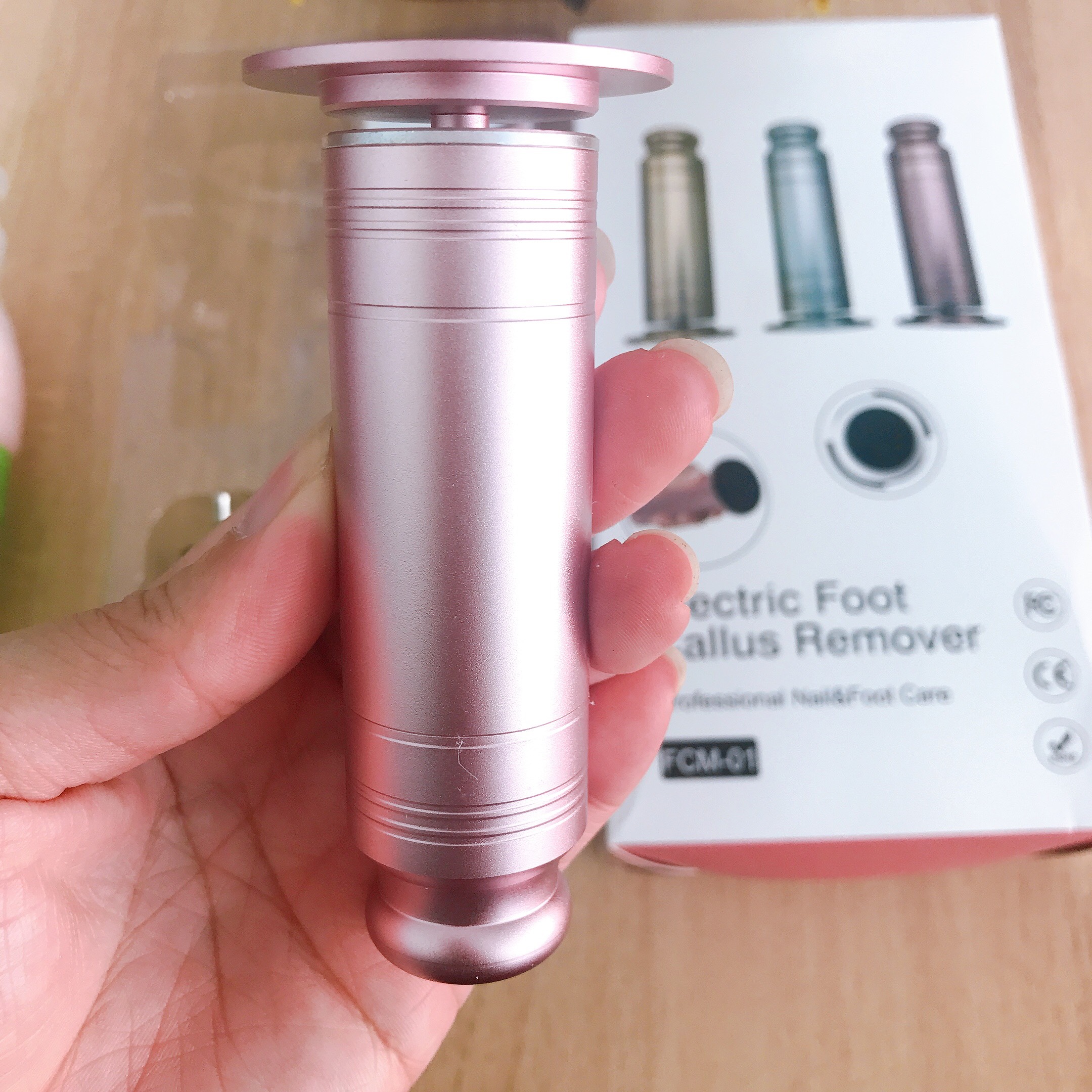 Máy Chà Gót Chân + 60 Miếng Nhám Chà Cho Tiệm Nail & Cá Nhân
