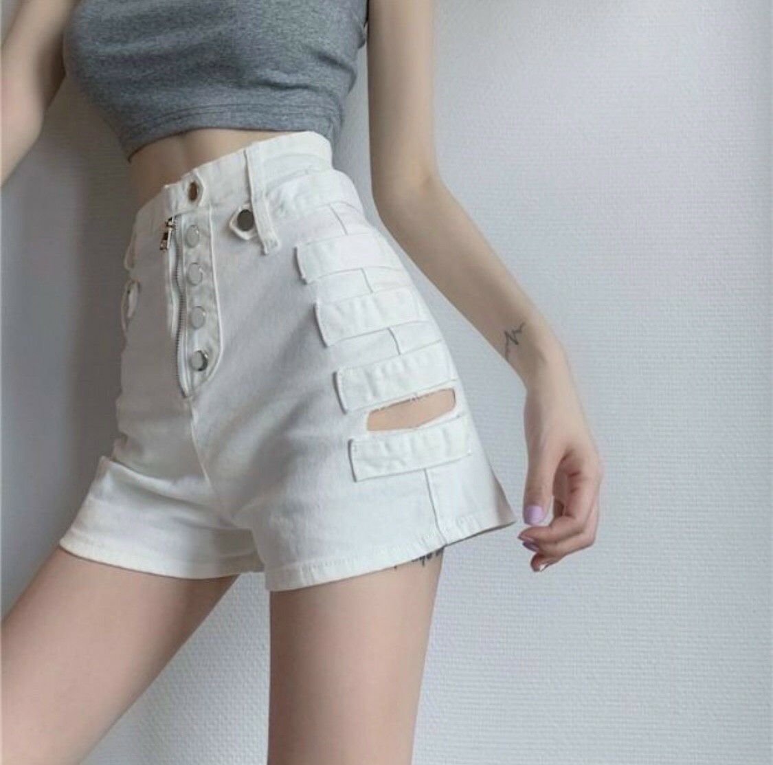 (UN) QUẦN KAKI LƯNG CAO PHỐI KIỂU NÚT SIÊU LẠ, 3 SIZE