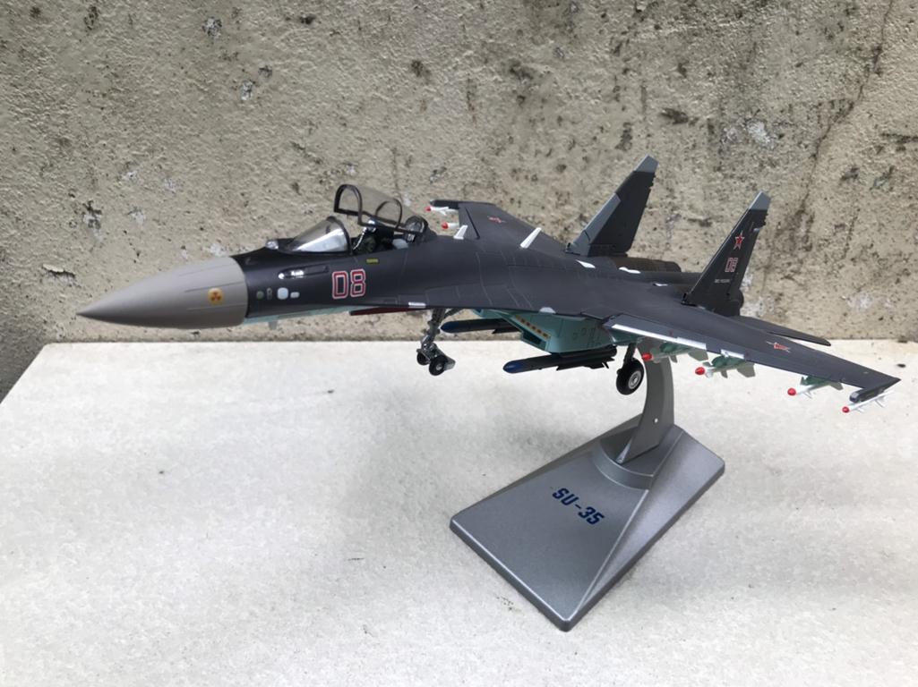 Mô hình máy bay SU-35B Fighter 1:72