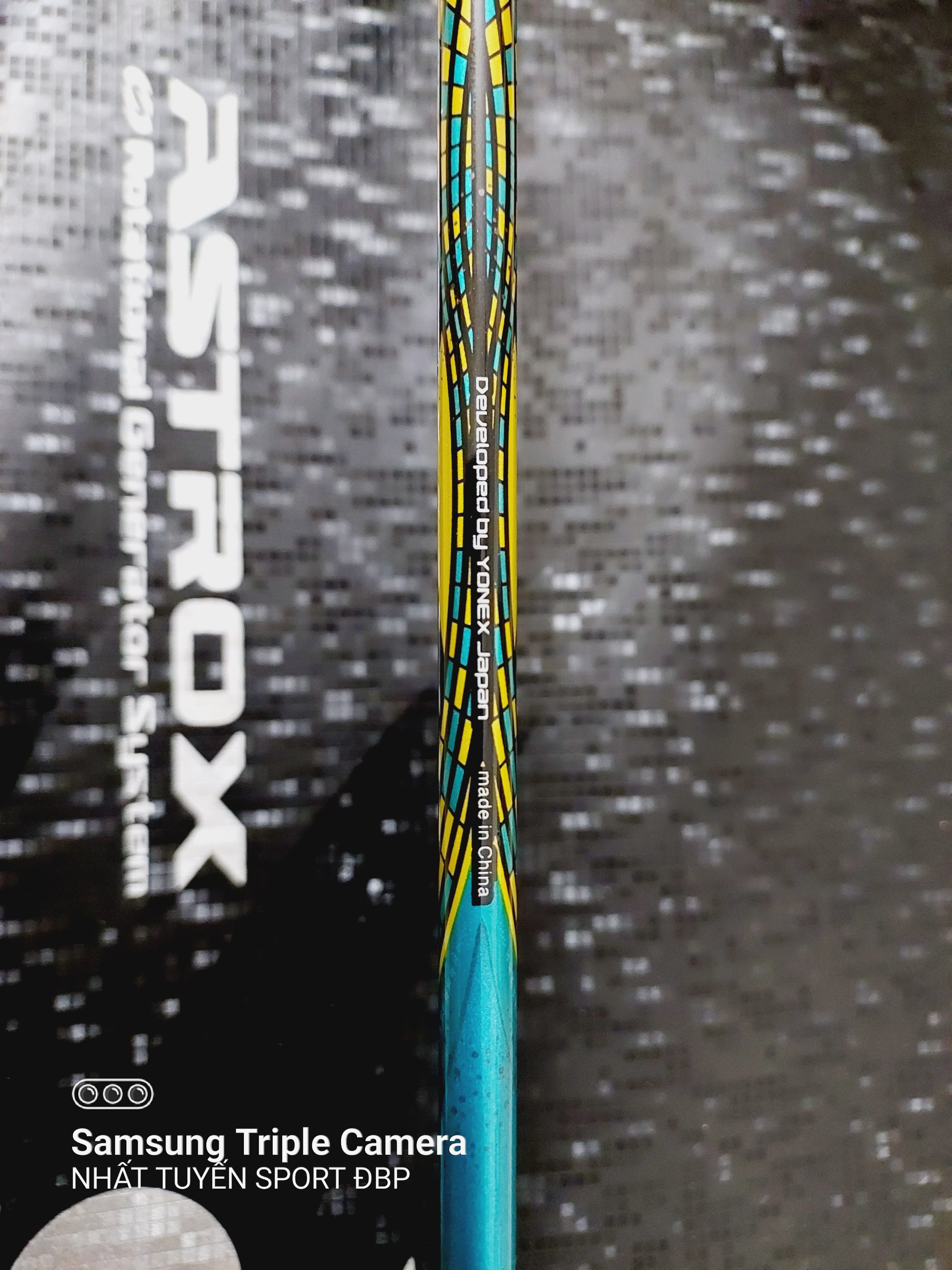 Vợt cầu lông Yonex Astrox 88S Play (chính hãng)