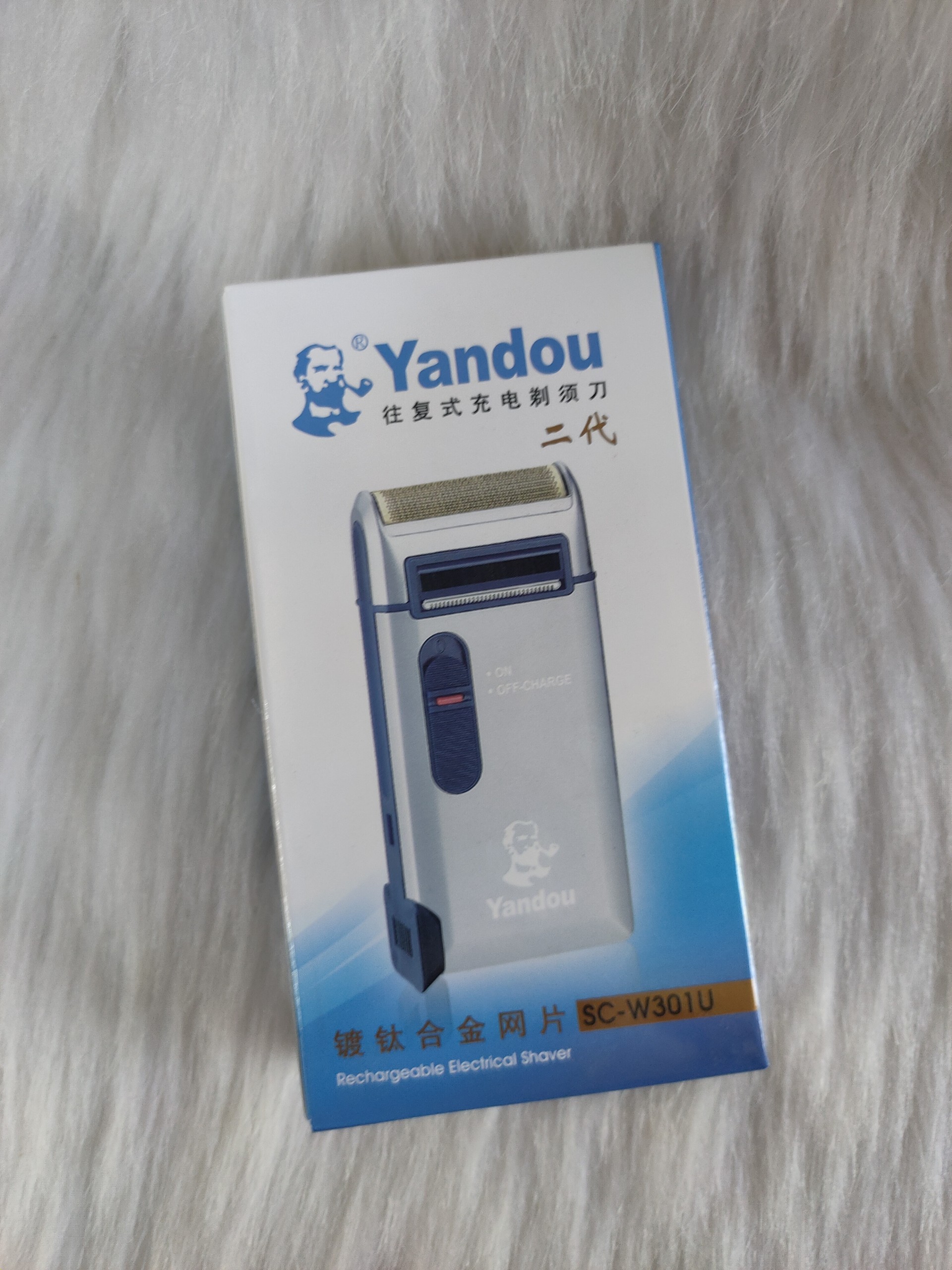 Máy cạo râu Yandou