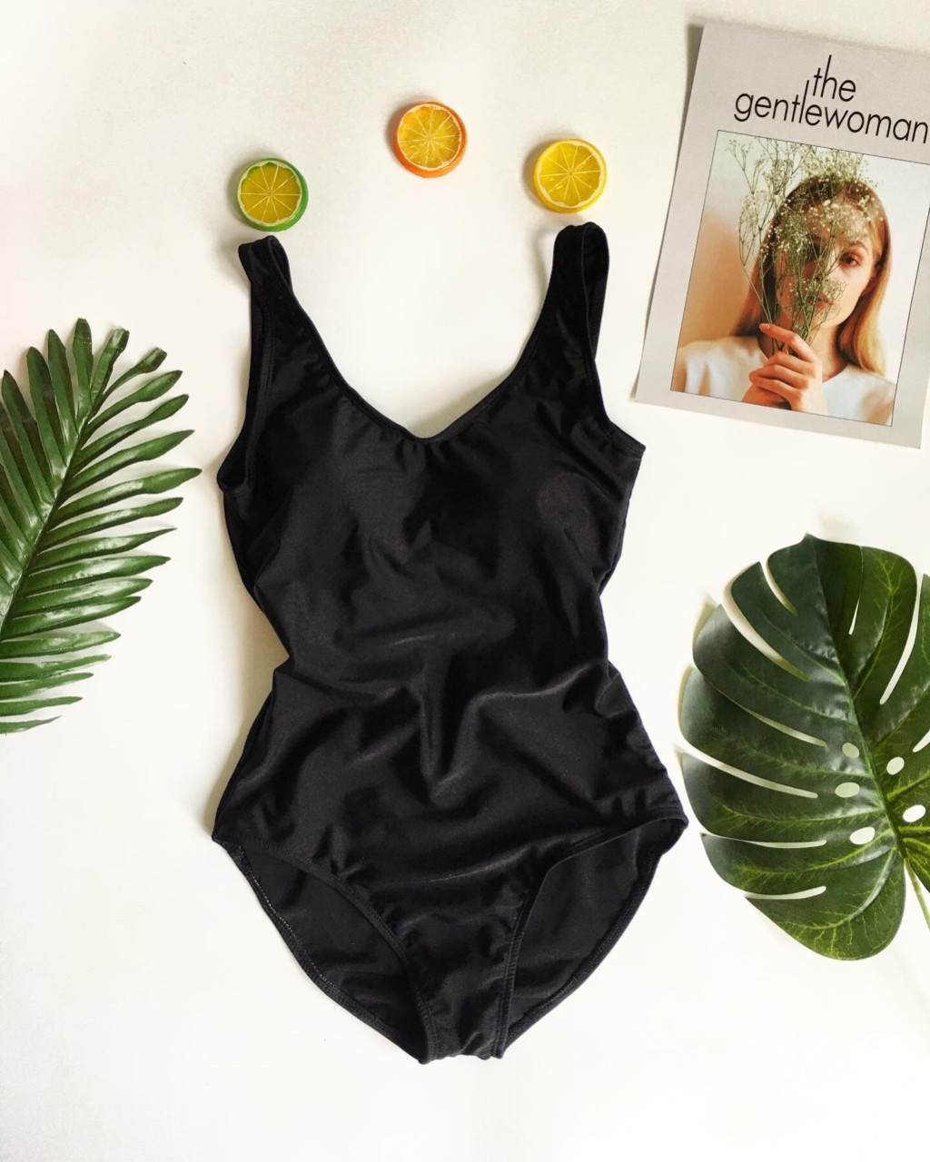 Bikini liền thân khoét lưng (kèm hình thật)
