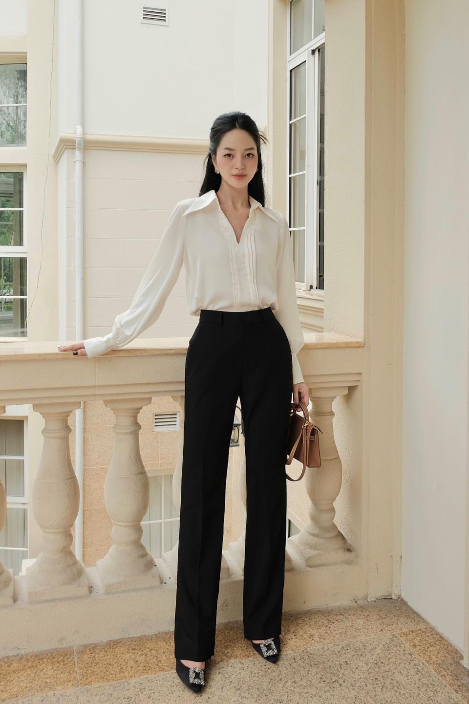 Áo sơ mi lụa cổ V HUONG BOUTIQUE BSSM35