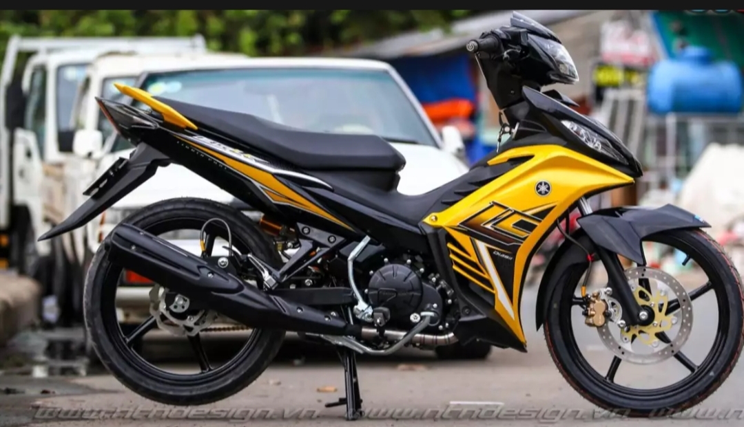 Tem exciter 135 LC vàng đen cao cấp