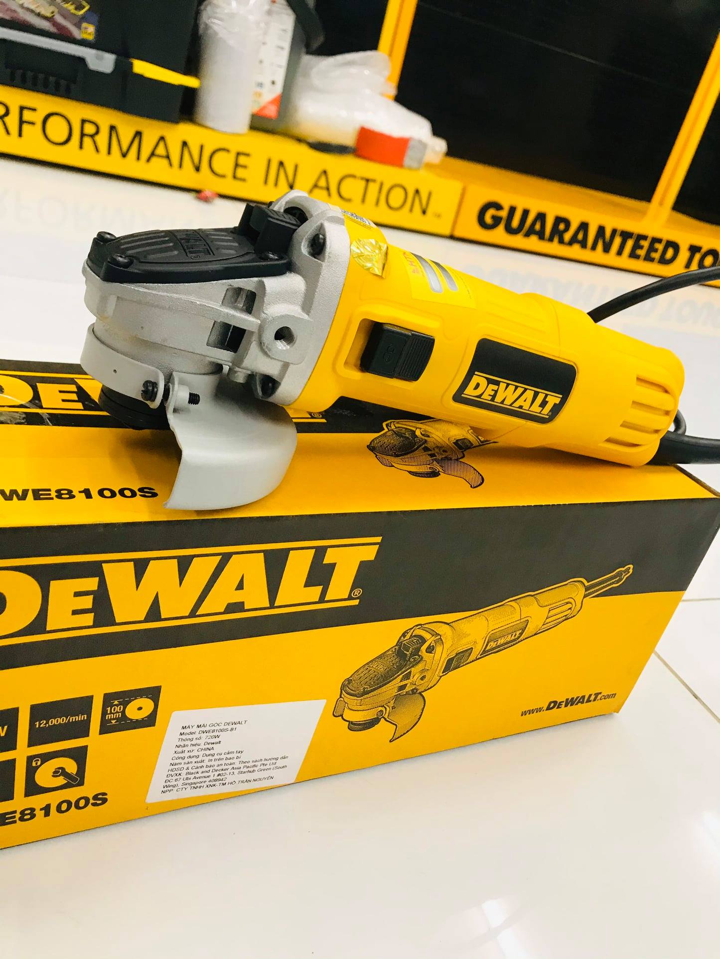 Máy Mài Góc Dewalt DWE8100 chính hãng
