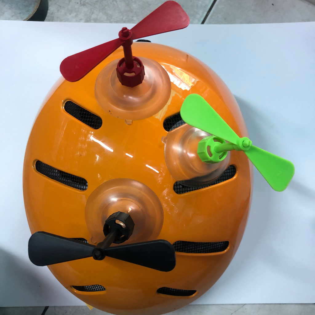 Chong chóng trang trí cho nón bảo hiểm siêu cute