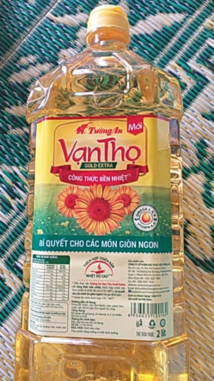 Dầu ăn Vạn Thọ Tường An chai 2 lít
