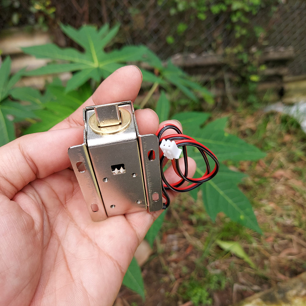 Chốt khóa cửa điện tử LY03A điện áp 12v