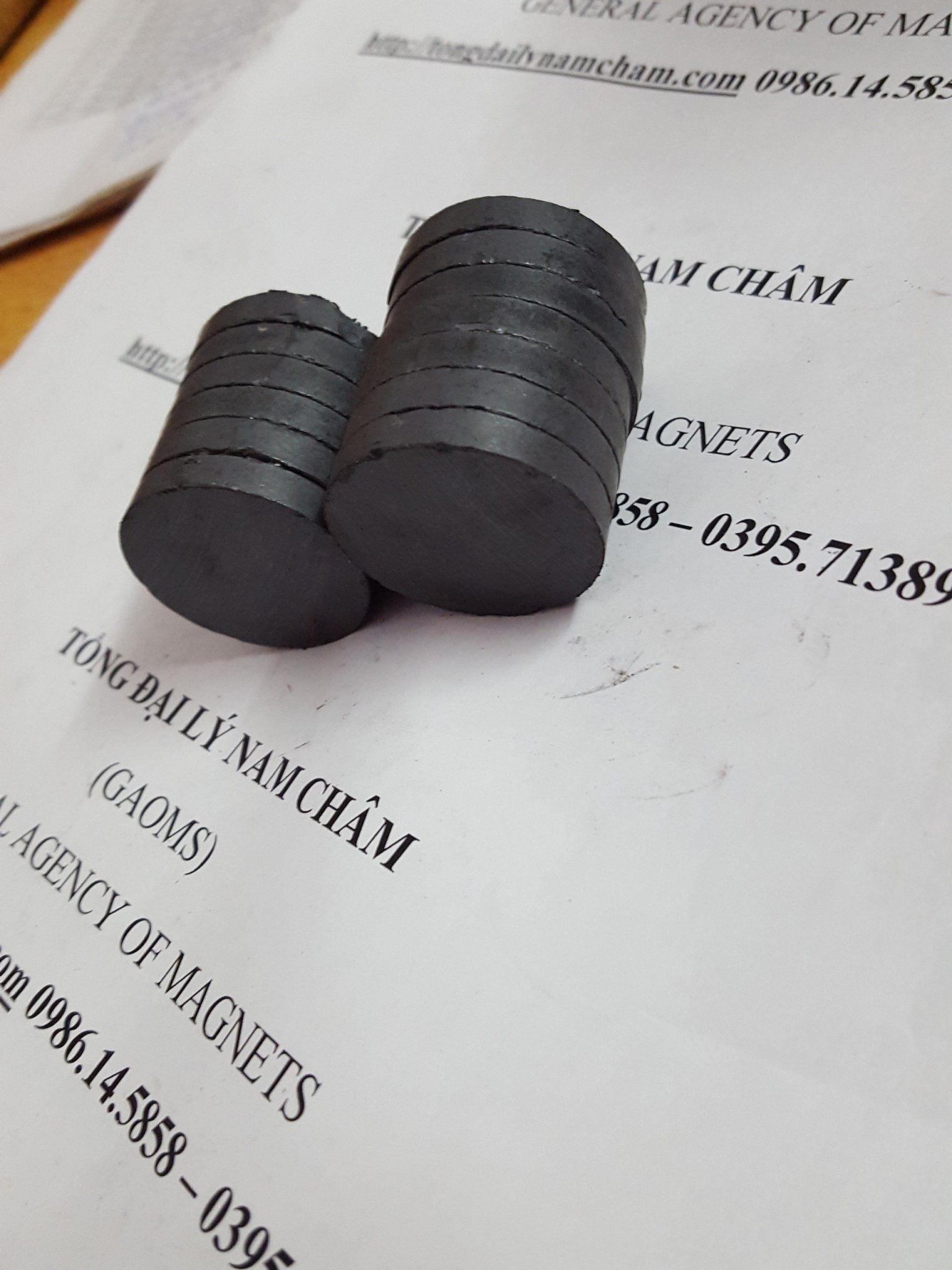 10 viên nam châm đen 30x5mm