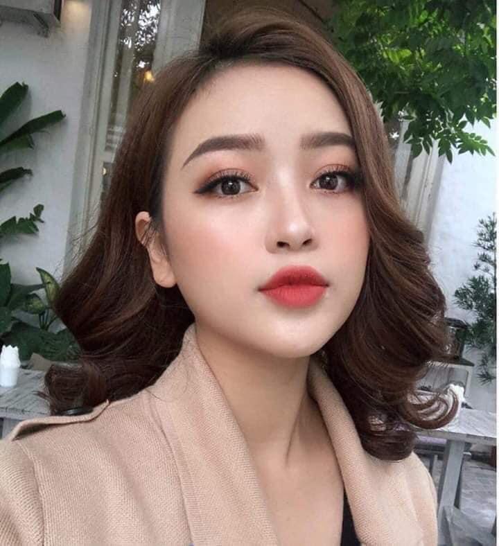 Son black rouge A02 màu cánh hoa hồng khô