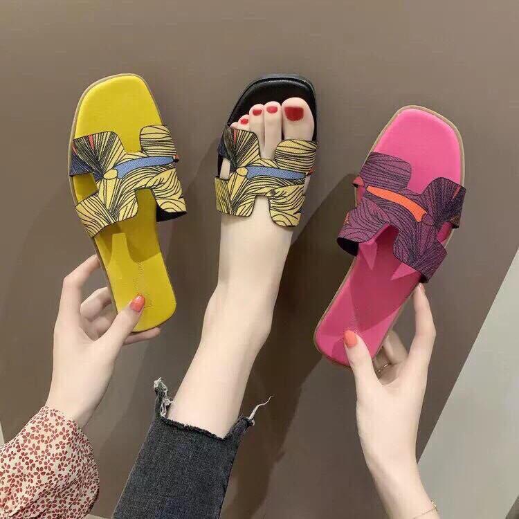 Dép nữ họa tiết