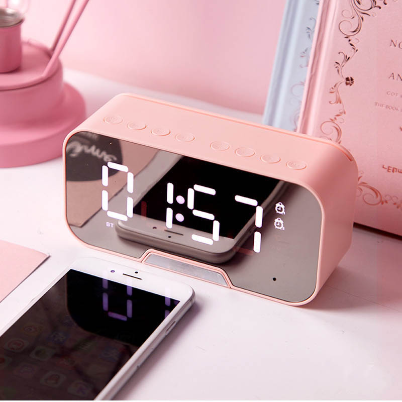 Loa Bluetooth Kiêm Đồng Hồ K10 Mặt Gương Hiển Thị Đèn Led - Giá Đỡ Điện Thoại - Đồng Hồ Báo Thức Chất Lượng Âm Thanh Cao Chống Ồn Và Tăng Cường Âm Bass