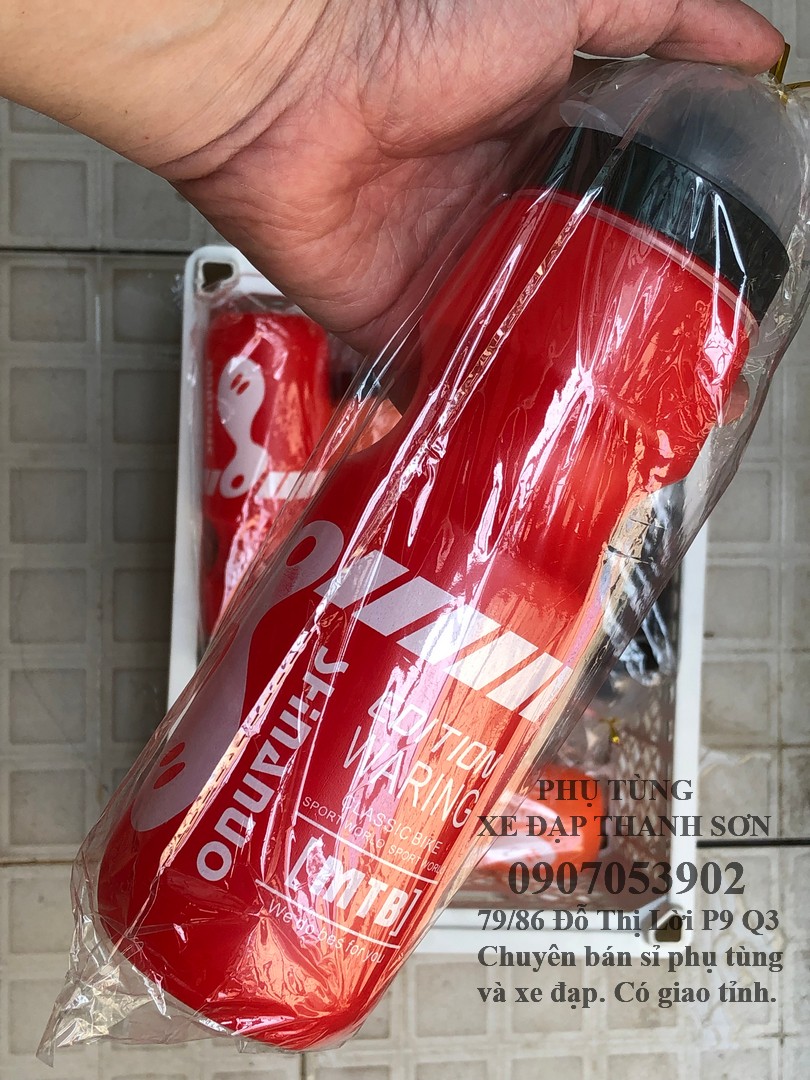 BÌNH NƯỚC XE ĐẠP THỂ THAO 750ML (màu ngẫu nhiên)