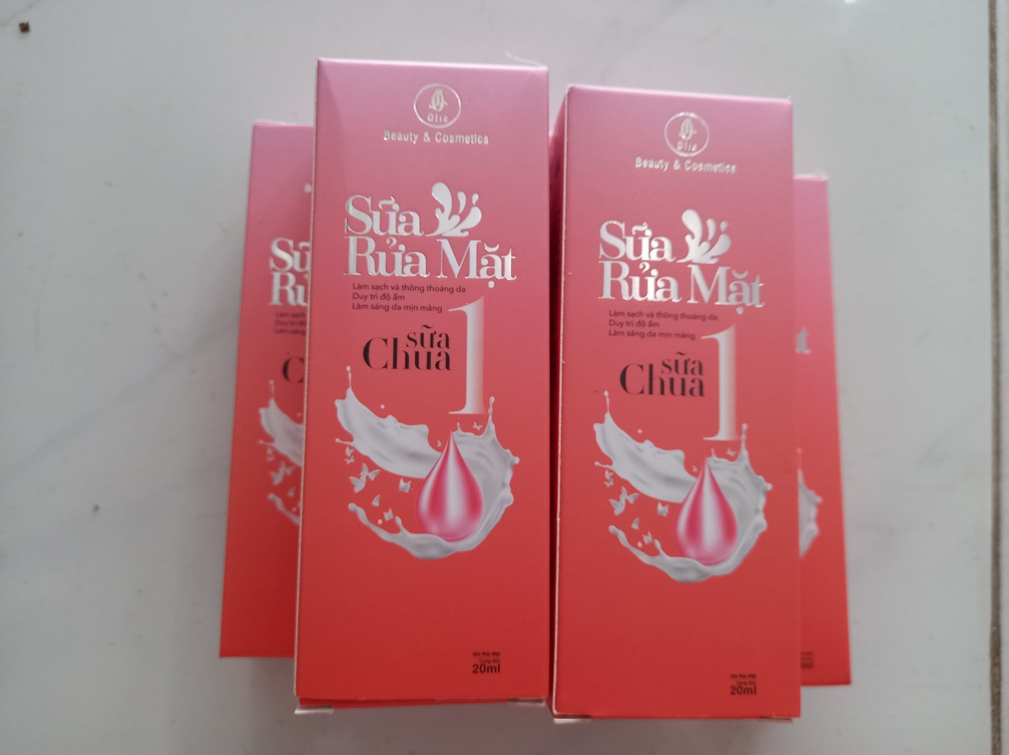 Sữa rửa mặt olic hút nám (mẫu mới)