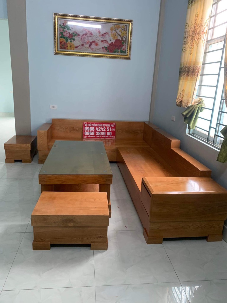 Bộ bàn ghế sofa góc hộp gỗ sồi là sự lựa chọn tuyệt vời cho không gian sống hiện đại và sang trọng. Với chất liệu gỗ sồi cao cấp và thiết kế đẹp mắt, Bộ bàn ghế sofa góc hộp sẽ mang đến cho bạn không gian sống đẳng cấp và sang trọng.