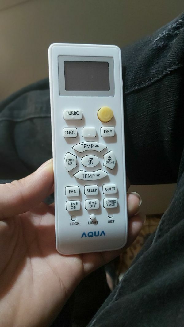 khiển điều hòa AQUA vát