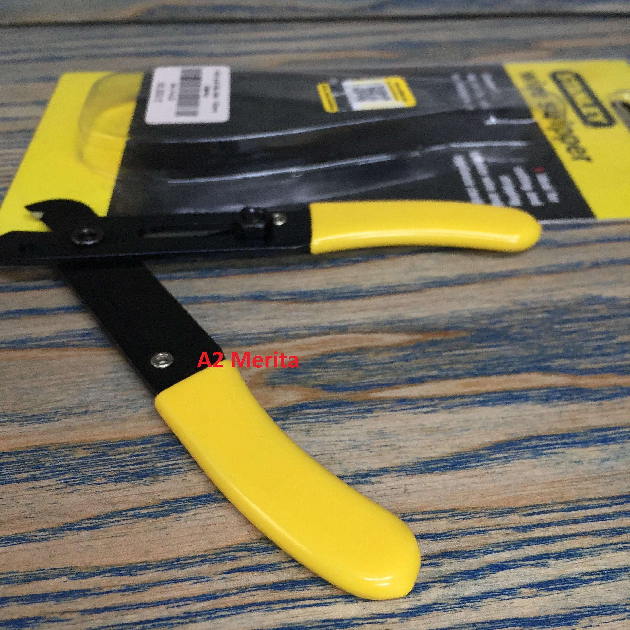 Kềm tuốt dây điện 130mm Stanley 84-214-22