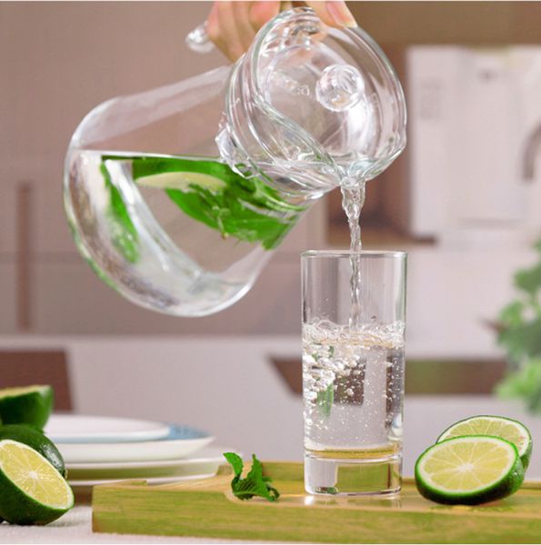 Bình thủy tinh đựng nước 1300ml dáng eo , tròn